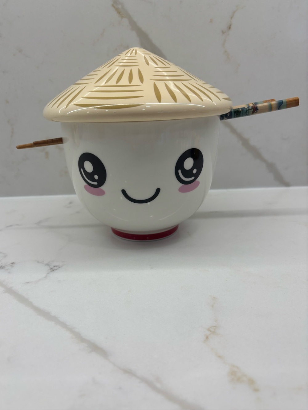 New Kawaii Ceramic Ramen Noodle Bowl with Conical Straw-Look Hat